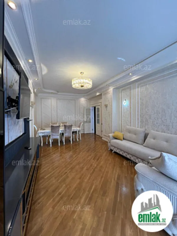 Satılır 3 otaqlı yeni tikili 132 m²