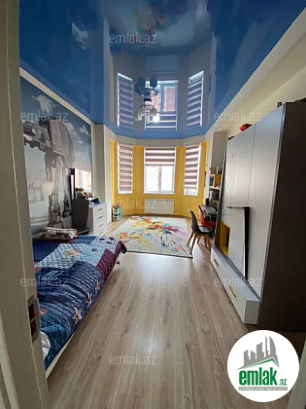 Satılır 3 otaqlı yeni tikili 151 m²