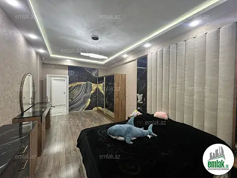 Satılır 4 otaqlı yeni tikili 240 m²