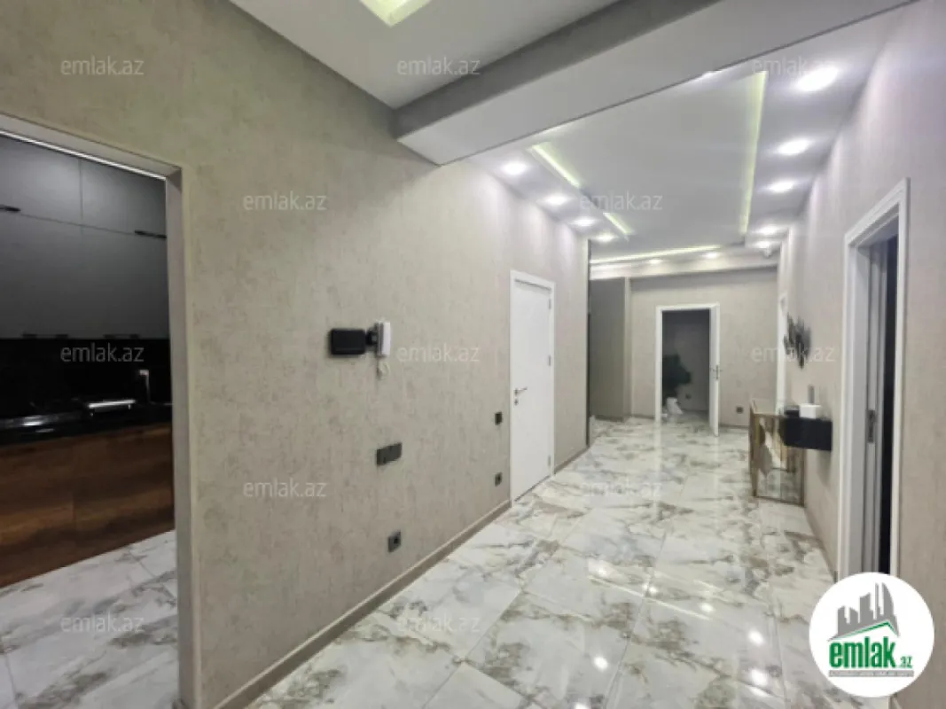Satılır 4 otaqlı yeni tikili 240 m²