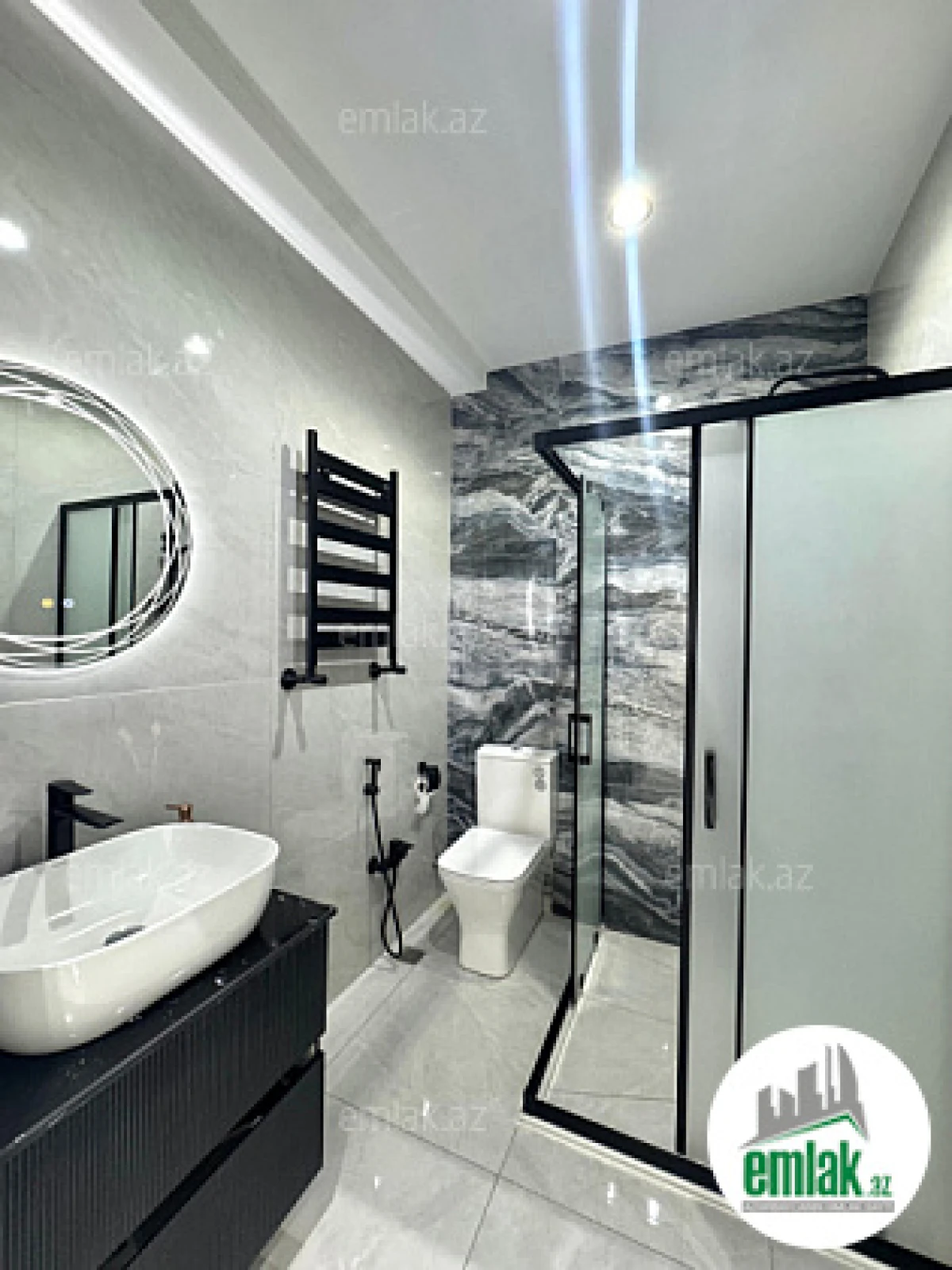 Satılır 2 otaqlı yeni tikili 65 m²