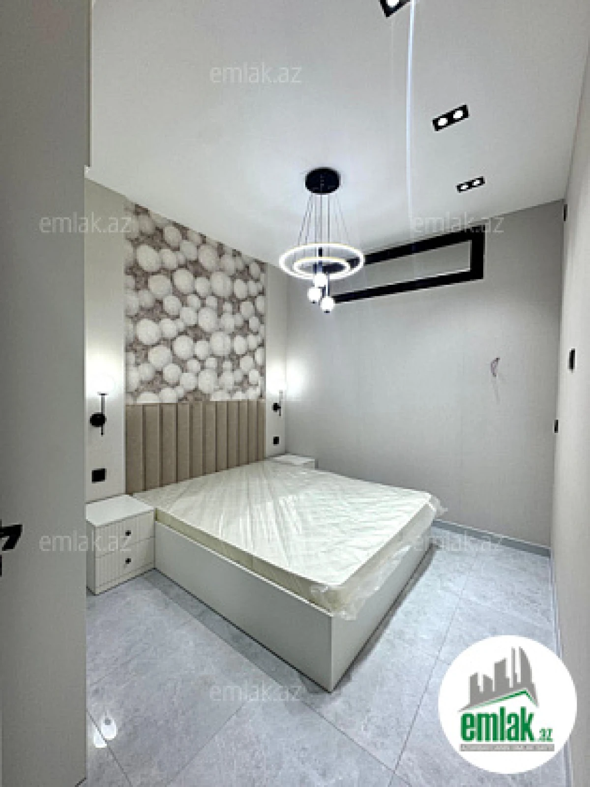 Satılır 2 otaqlı yeni tikili 65 m²