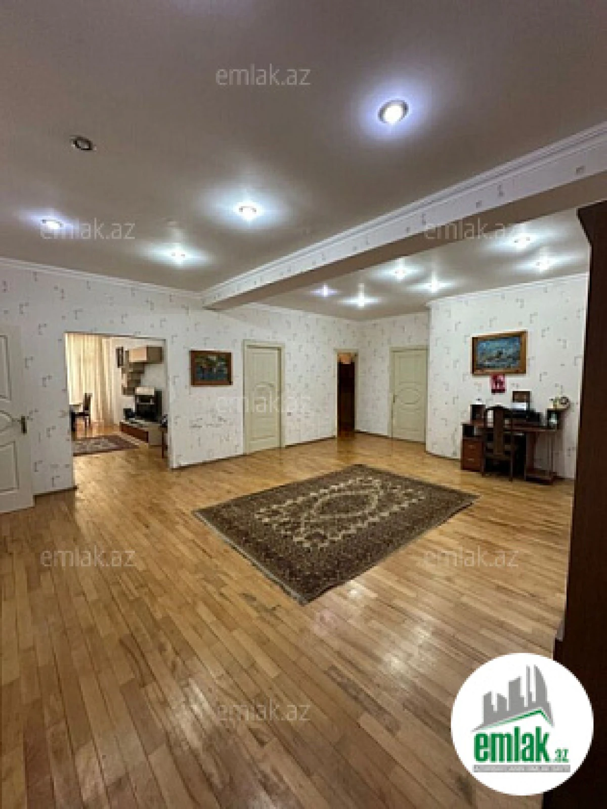Satılır 3 otaqlı yeni tikili 155 m²