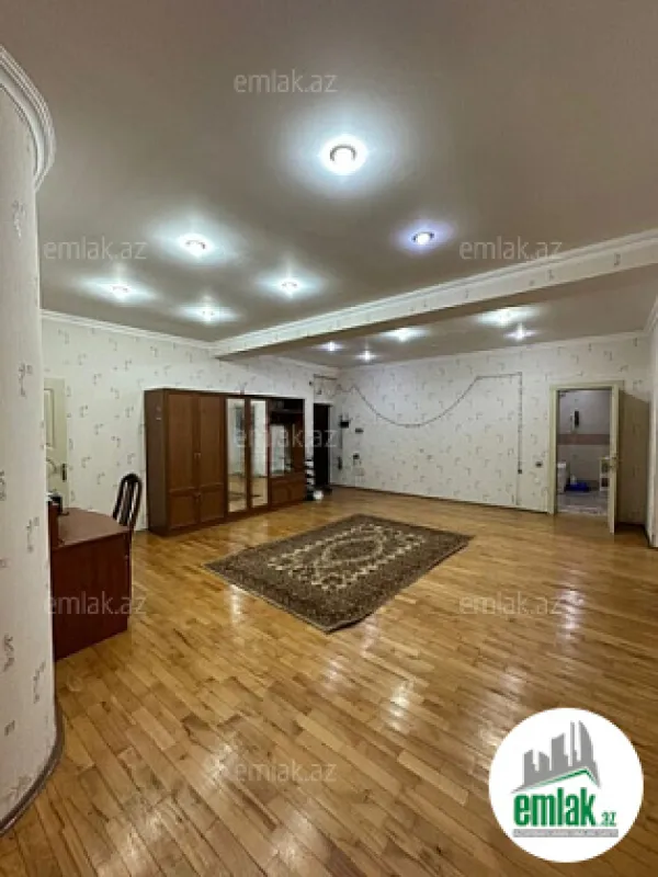 Satılır 3 otaqlı yeni tikili 155 m²