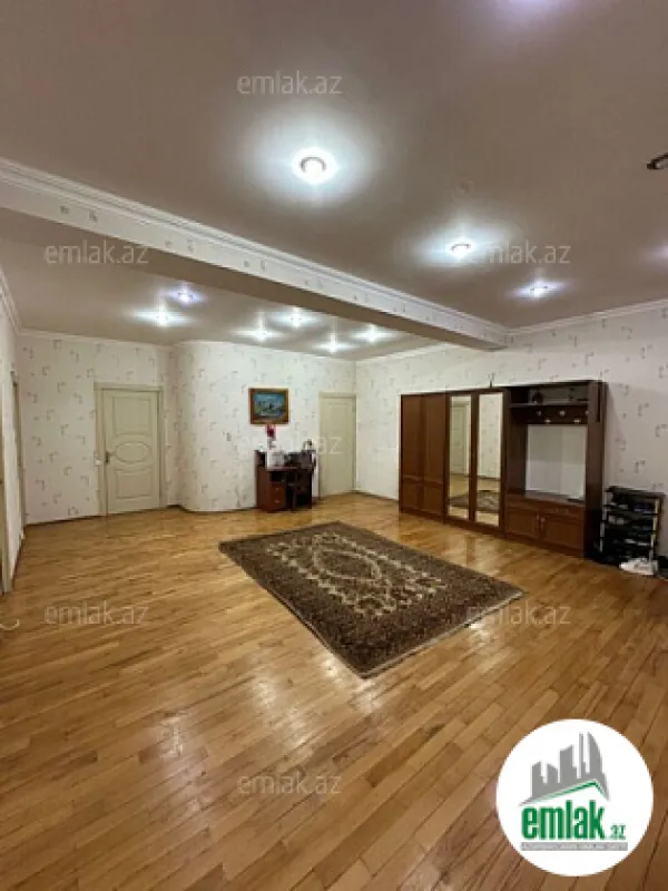 Satılır 3 otaqlı yeni tikili 155 m²