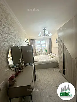 Satılır 2 otaqlı köhnə tikili 60 m²