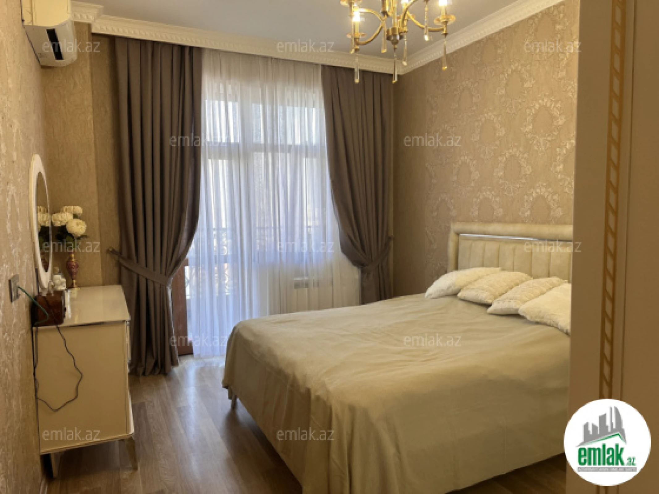 Satılır 2 otaqlı yeni tikili 75 m²