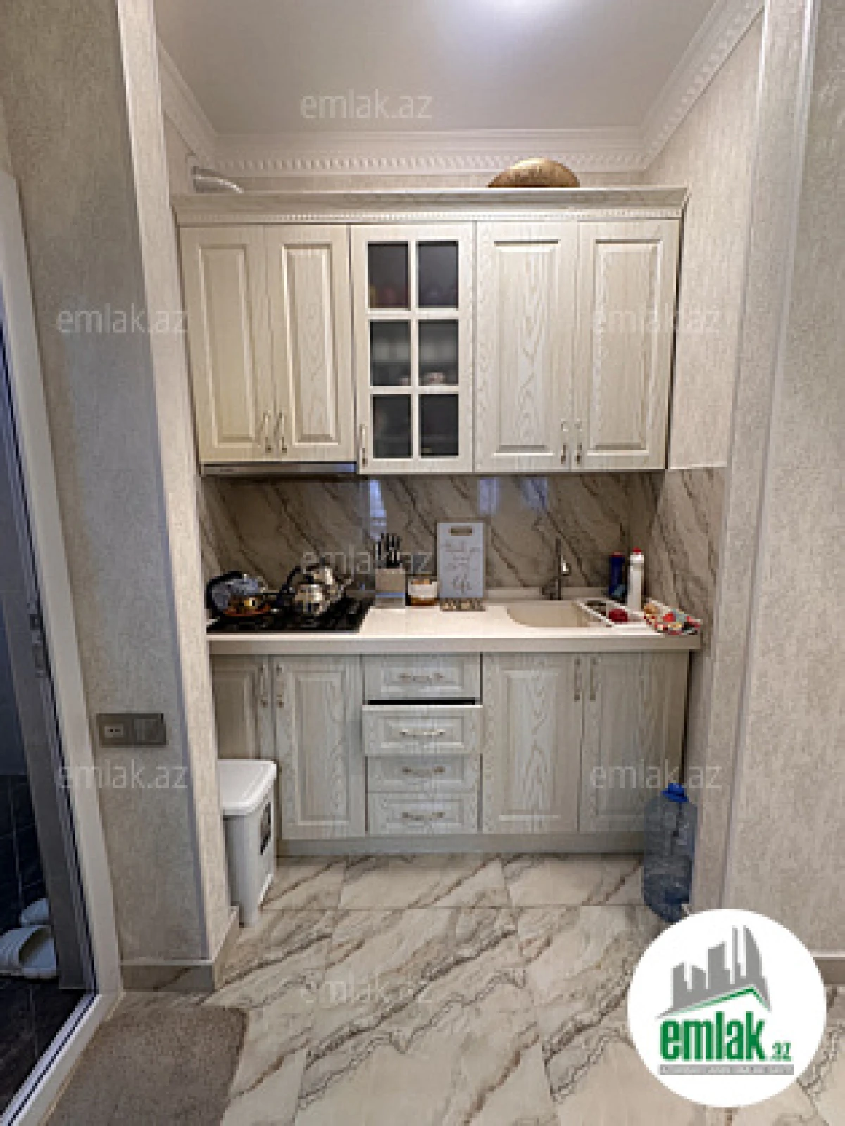 Satılır 2 otaqlı yeni tikili 75 m²