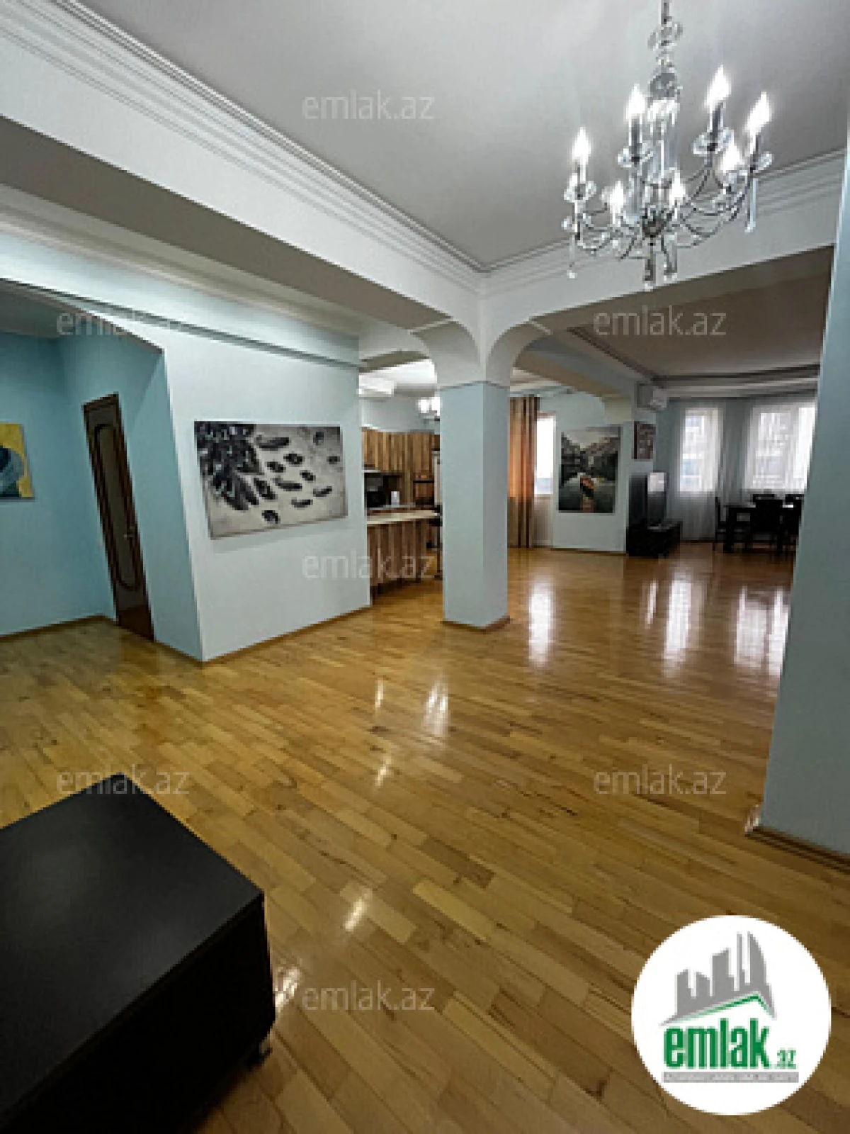 Satılır 4 otaqlı yeni tikili 160 m²