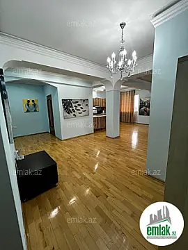 Satılır 4 otaqlı yeni tikili 160 m²