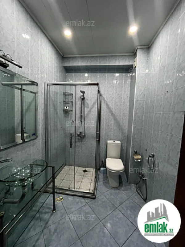 Satılır 4 otaqlı yeni tikili 160 m²