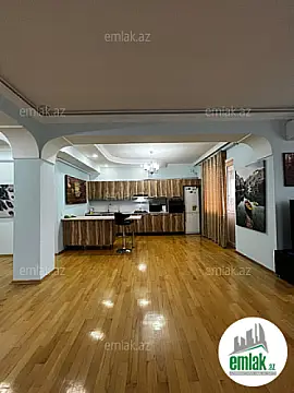 Satılır 4 otaqlı yeni tikili 160 m²