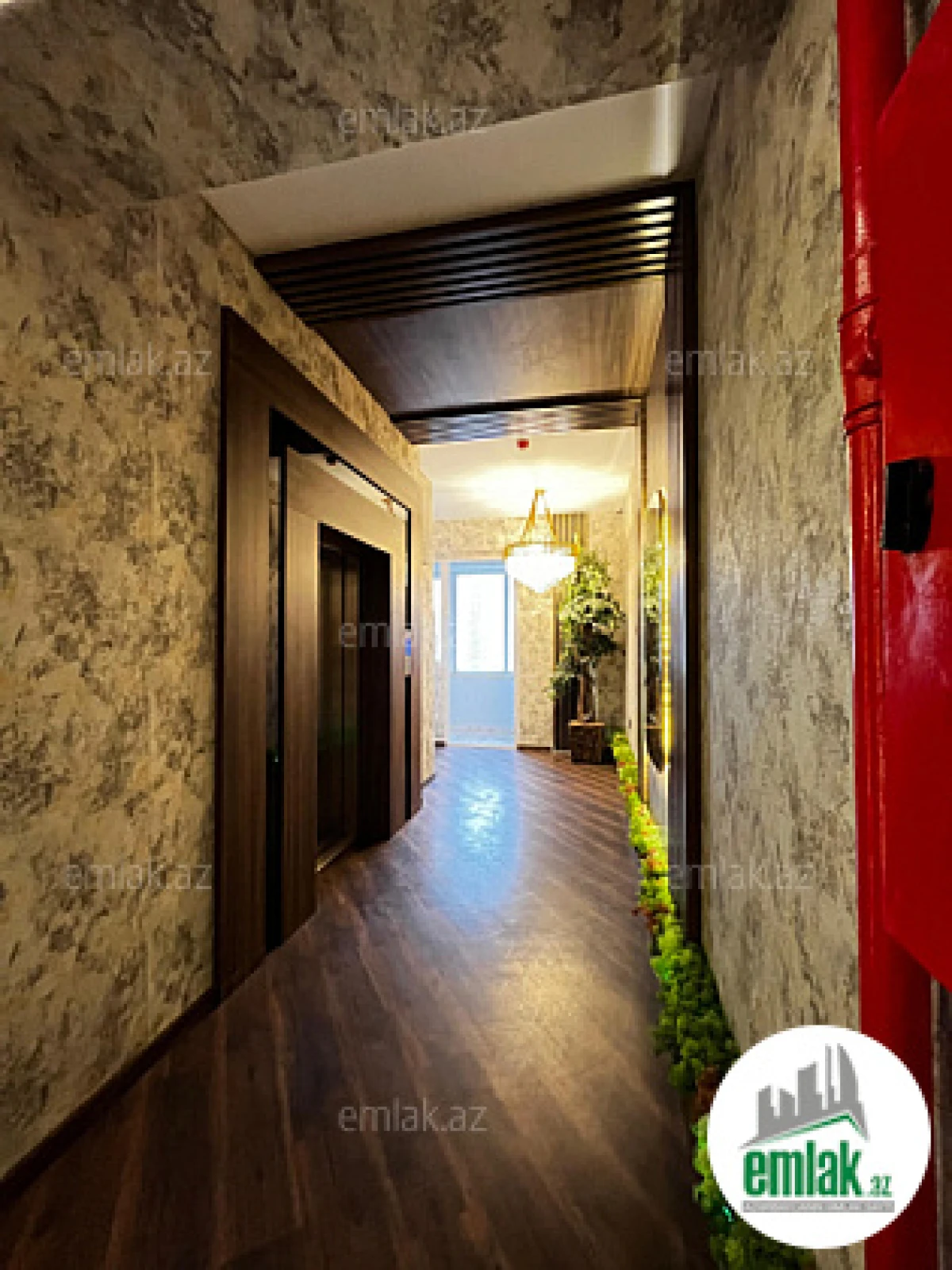 Satılır 4 otaqlı yeni tikili 160 m²