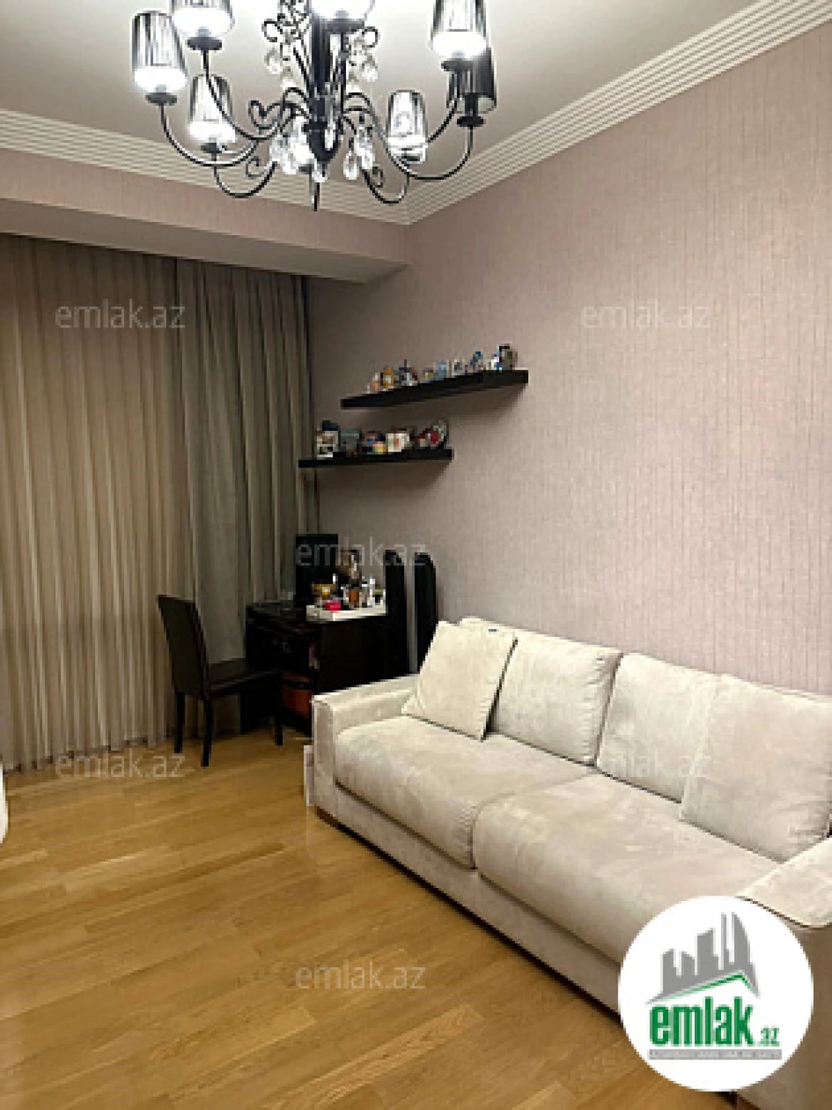 Satılır 4 otaqlı yeni tikili 190 m²