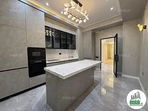 Satılır 3 otaqlı yeni tikili 131 m²