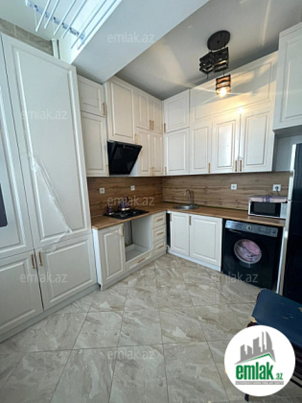 Satılır 3 otaqlı yeni tikili 100 m²