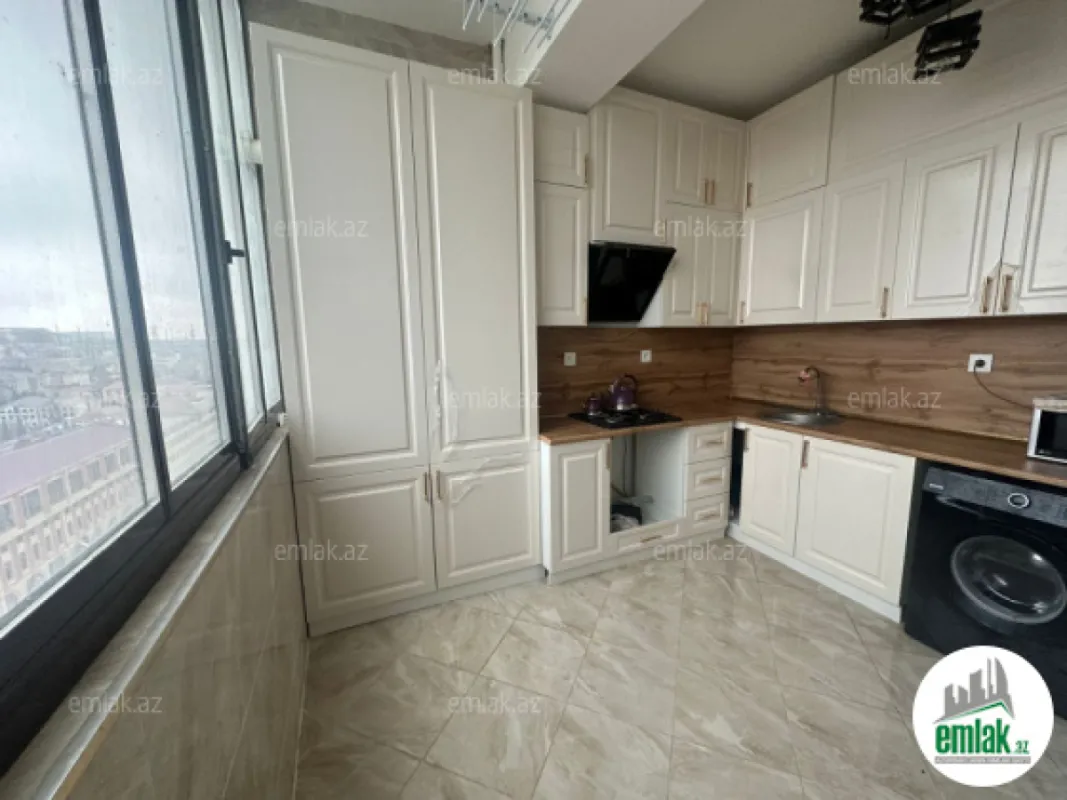 Satılır 3 otaqlı yeni tikili 100 m²