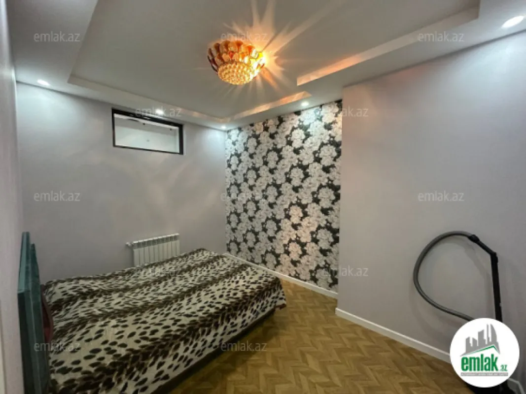 Satılır 3 otaqlı yeni tikili 100 m²