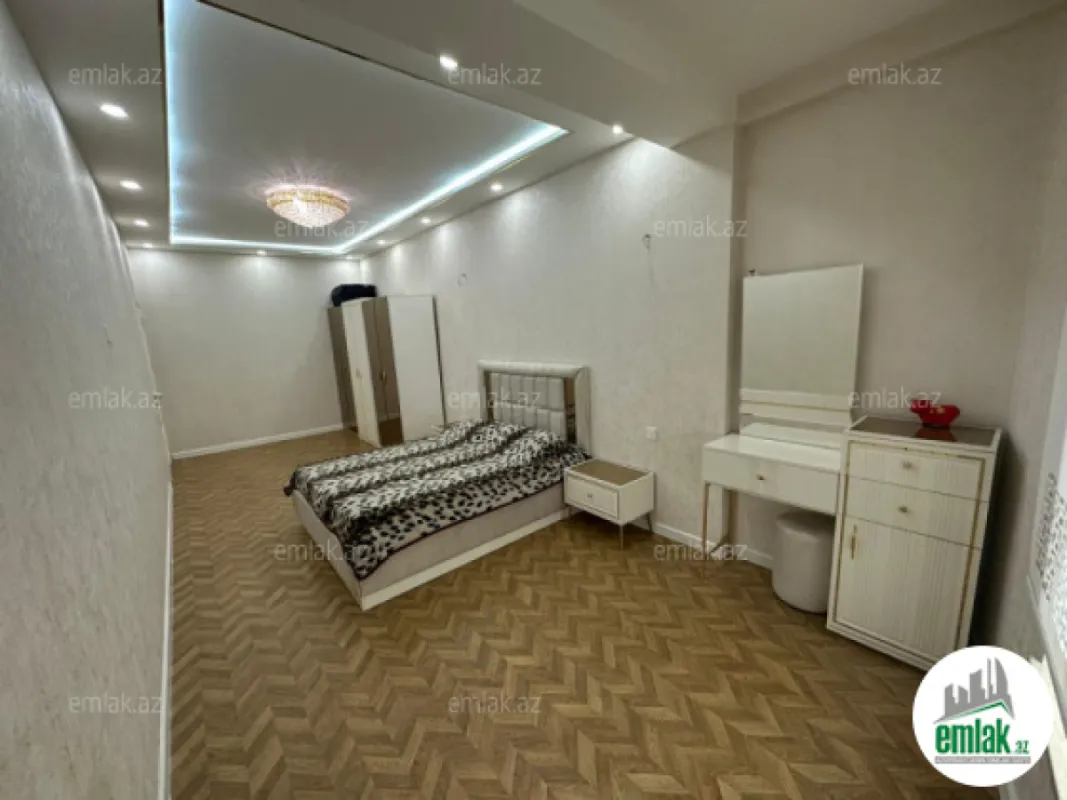 Satılır 3 otaqlı yeni tikili 100 m²