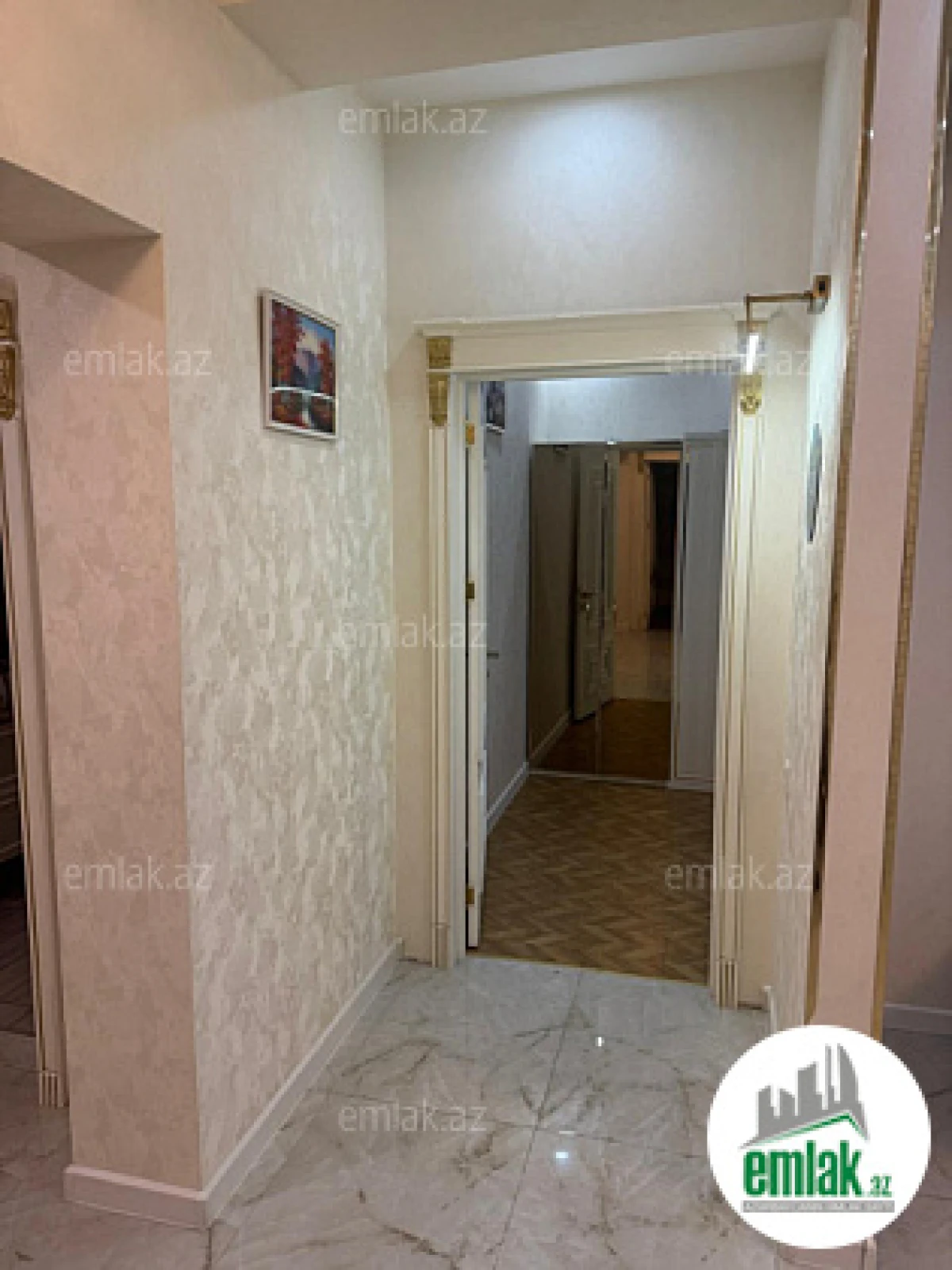 Satılır 3 otaqlı yeni tikili 100 m²