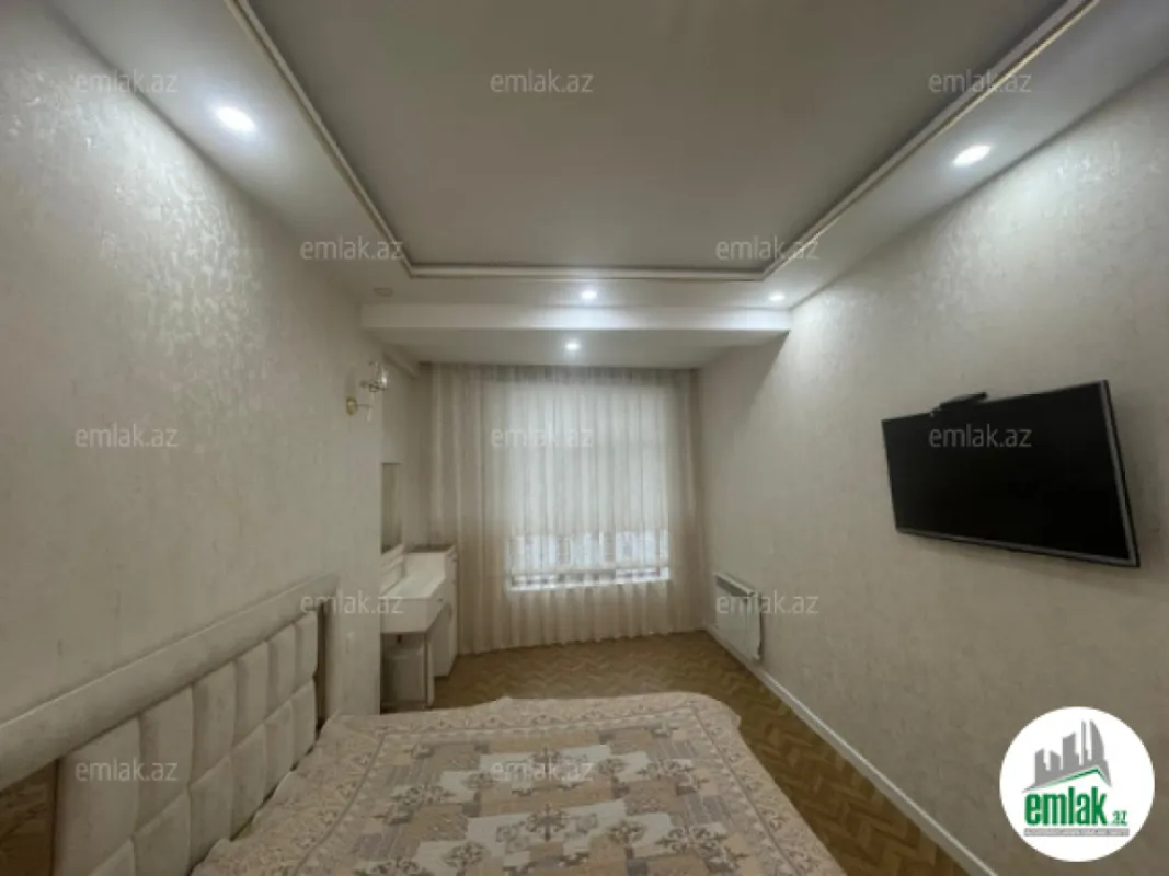 Satılır 3 otaqlı yeni tikili 100 m²