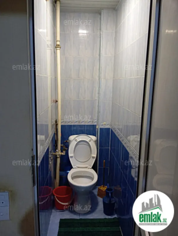 Satılır 5 otaqlı köhnə tikili 100 m²