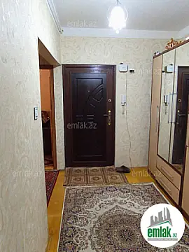 Satılır 5 otaqlı köhnə tikili 100 m²