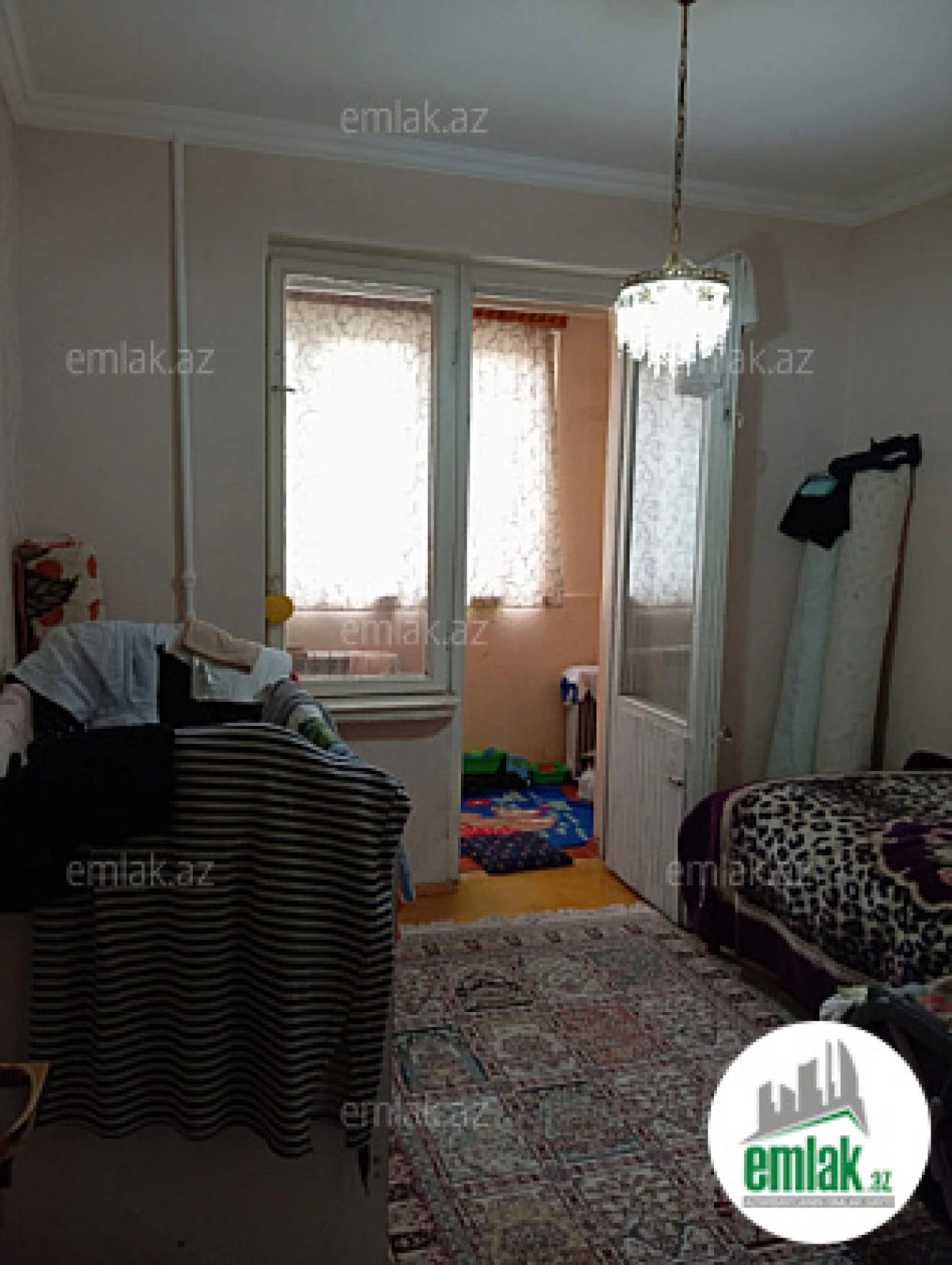 Satılır 5 otaqlı köhnə tikili 100 m²