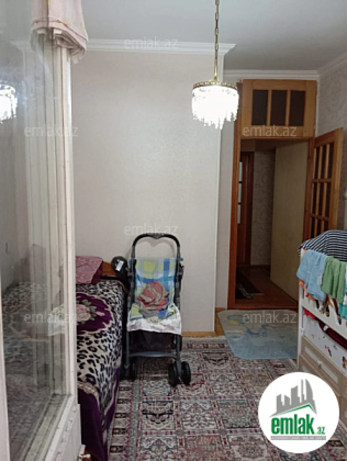 Satılır 5 otaqlı köhnə tikili 100 m²