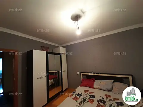 Satılır 5 otaqlı köhnə tikili 100 m²