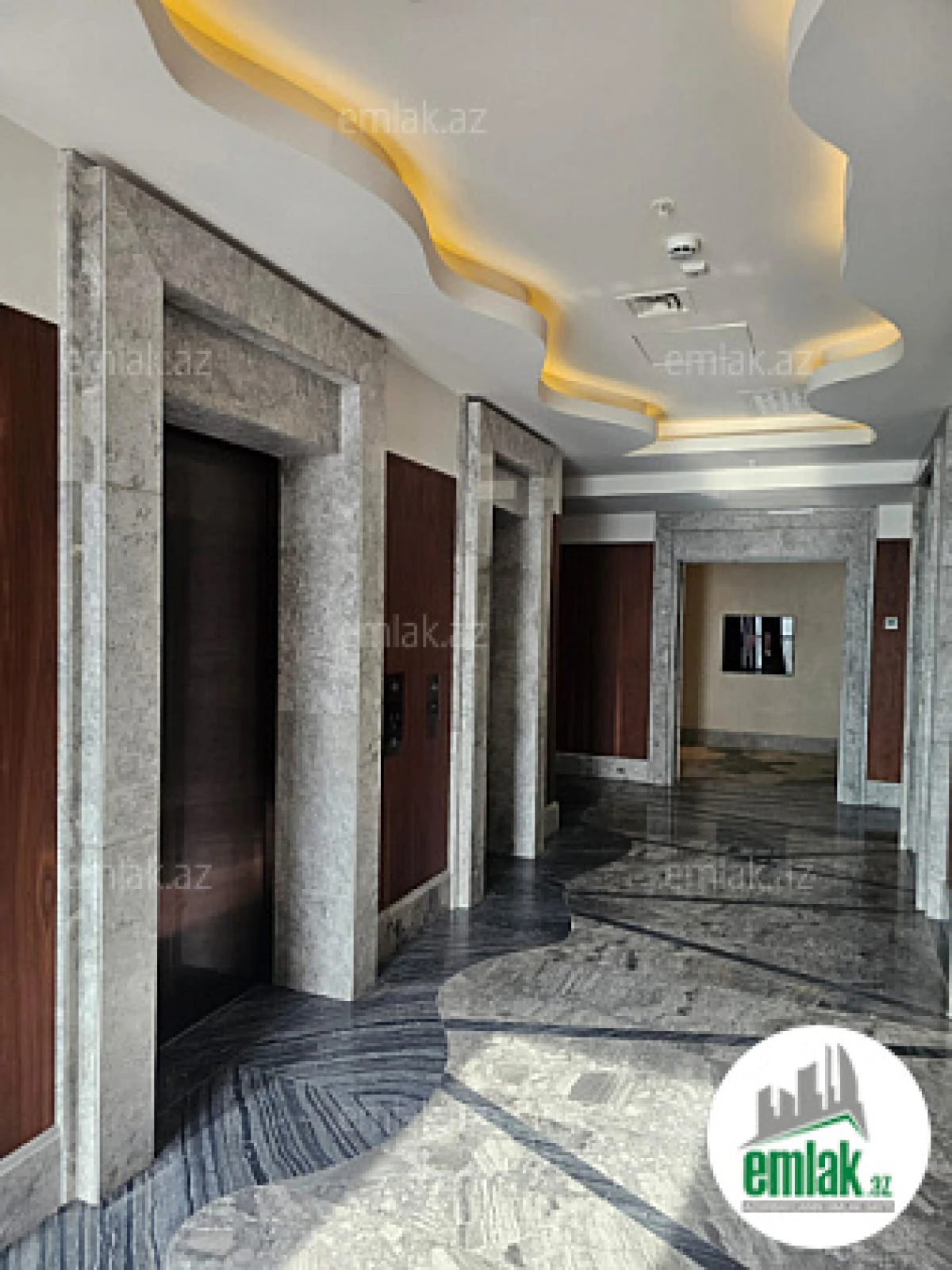 Satılır 1 otaqlı yeni tikili 79 m²