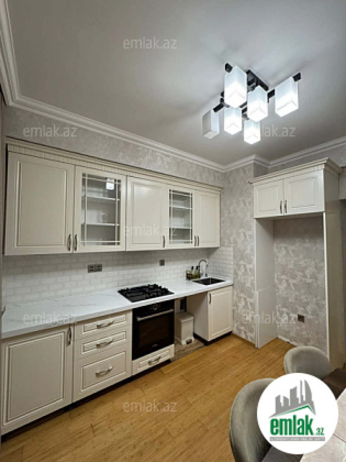 Satılır 2 otaqlı yeni tikili 77 m²