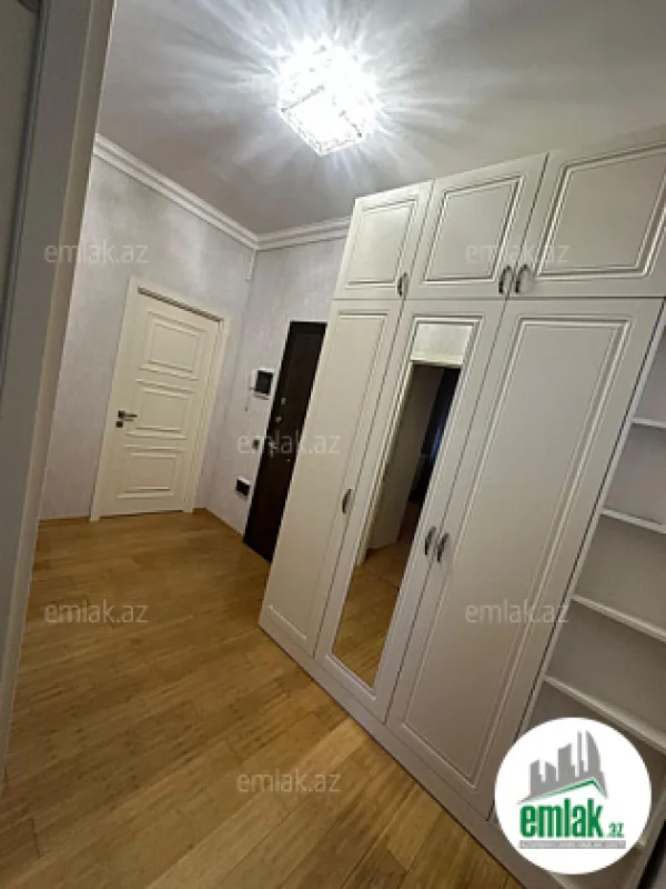 Satılır 2 otaqlı yeni tikili 77 m²