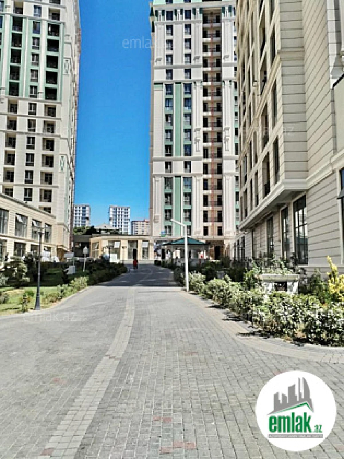 Satılır 3 otaqlı yeni tikili 142 m²