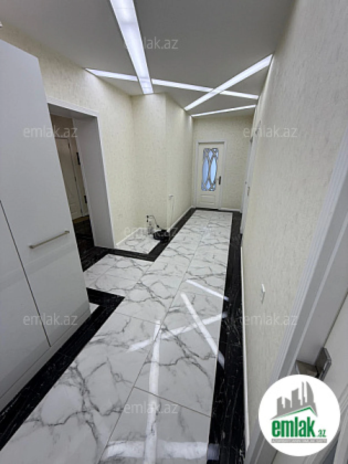 Satılır 3 otaqlı yeni tikili 148 m²