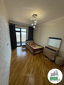 Satılır 3 otaqlı yeni tikili 148 m²