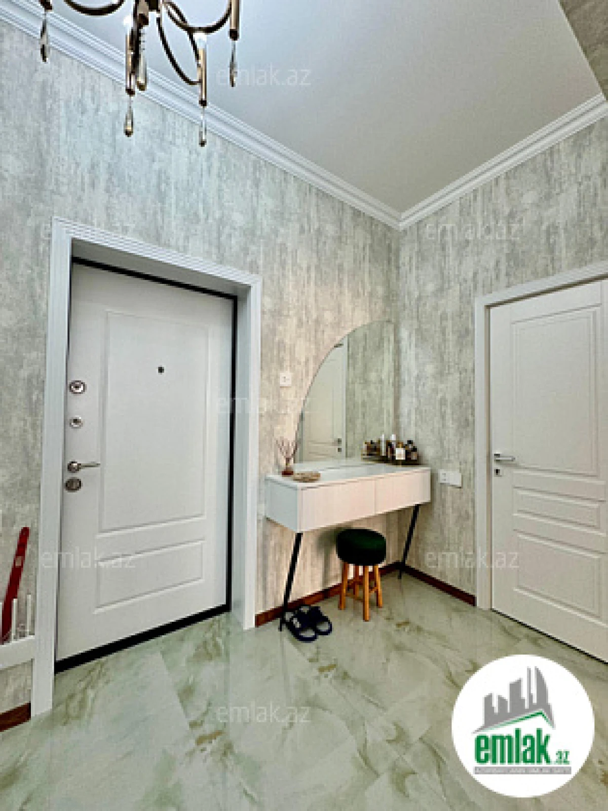 Satılır 2 otaqlı yeni tikili 65 m²