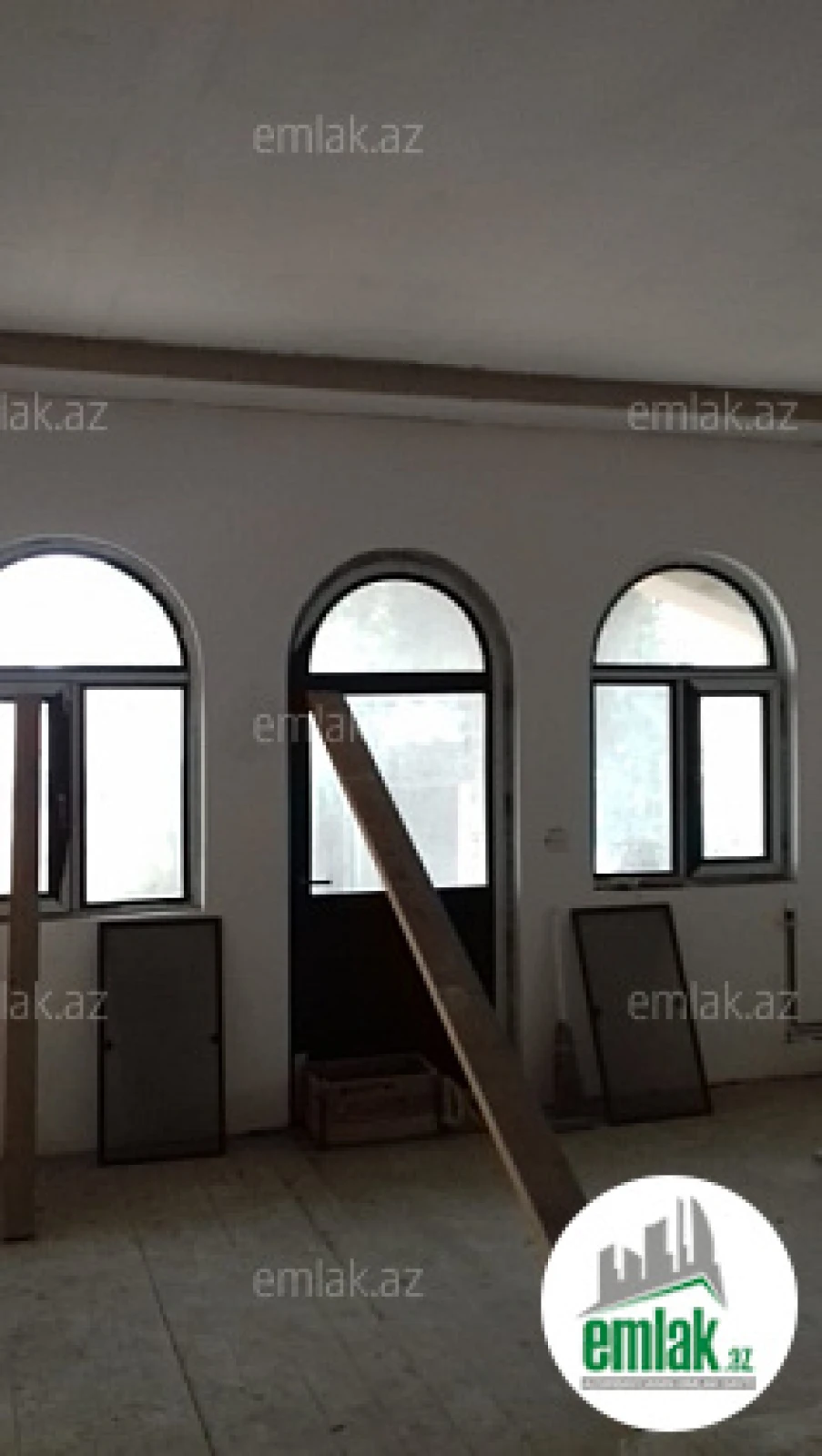 Satılır 7 otaqlı həyət evi 256 m²