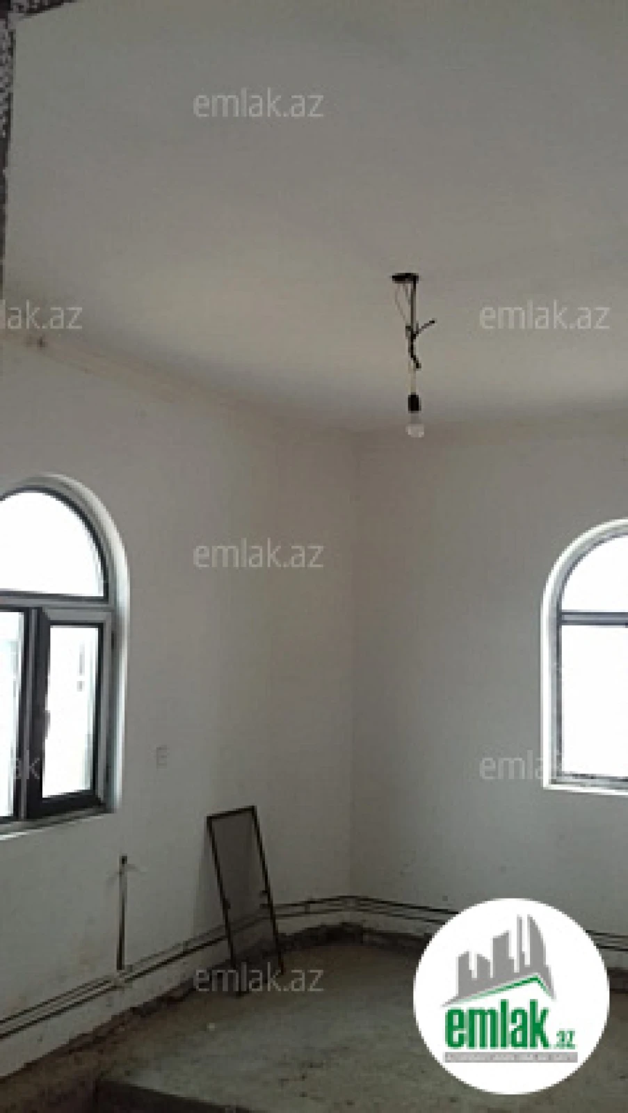 Satılır 7 otaqlı həyət evi 256 m²