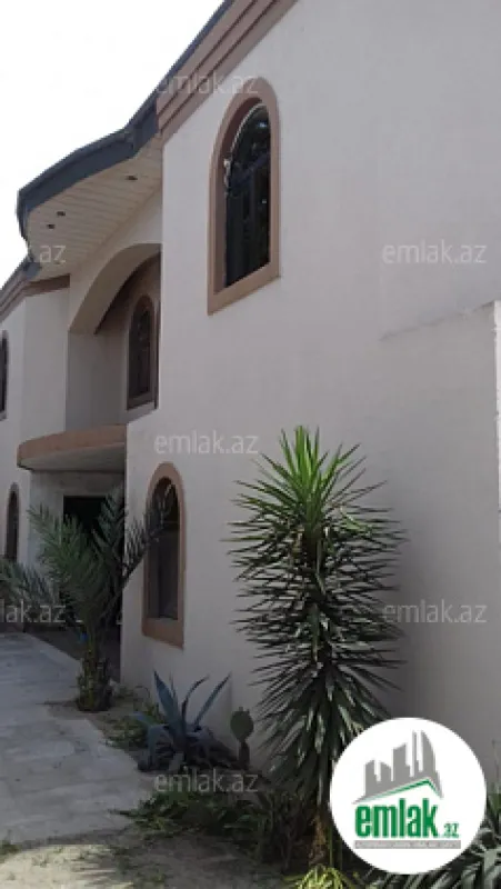 Satılır 7 otaqlı həyət evi 256 m²