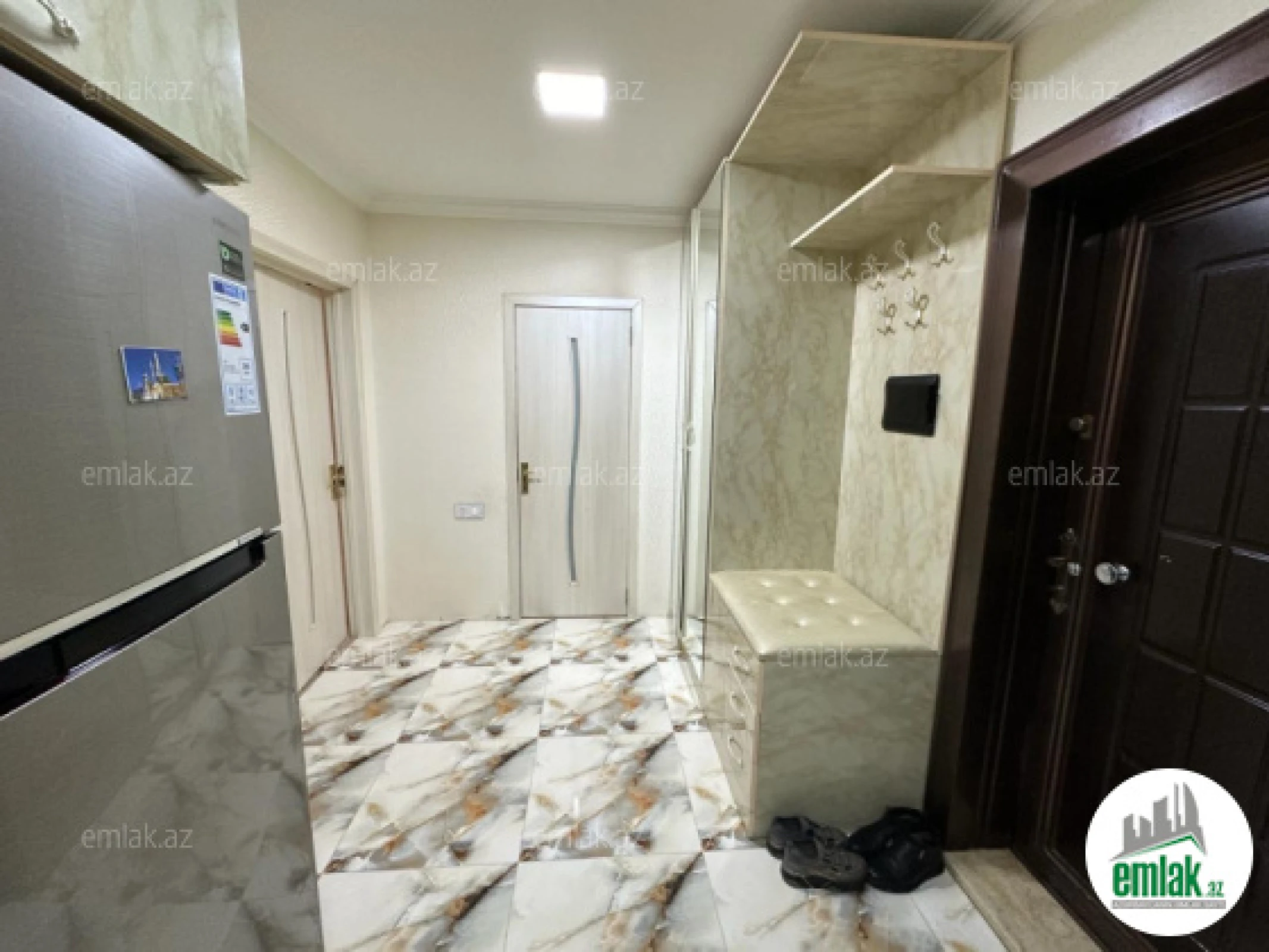 Satılır 2 otaqlı yeni tikili 70 m²