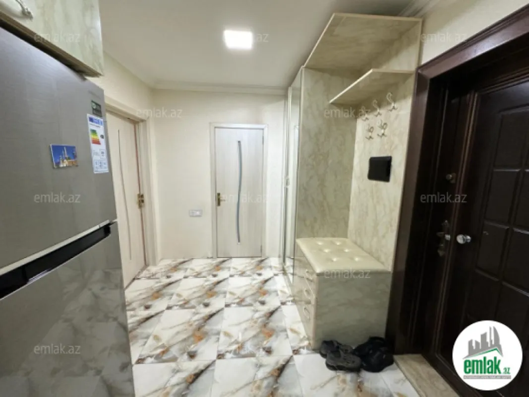 Satılır 2 otaqlı yeni tikili 70 m²