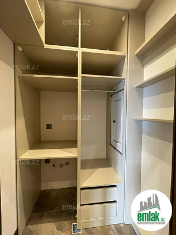 Satılır 3 otaqlı yeni tikili 135 m²