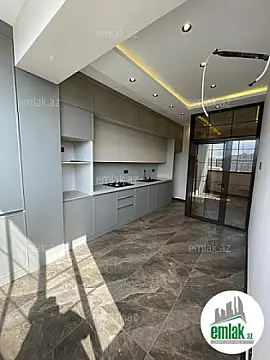 Satılır 3 otaqlı yeni tikili 135 m²
