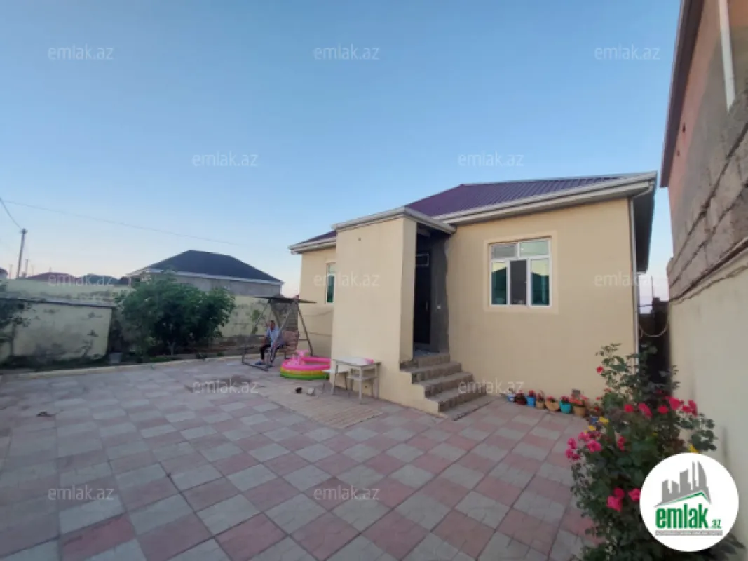 Satılır 4 otaqlı həyət evi 110 m²