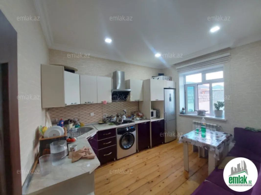 Satılır 4 otaqlı həyət evi 110 m²