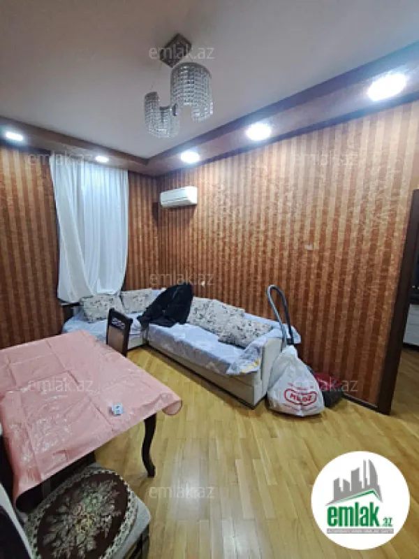 Satılır 2 otaqlı köhnə tikili 60 m²