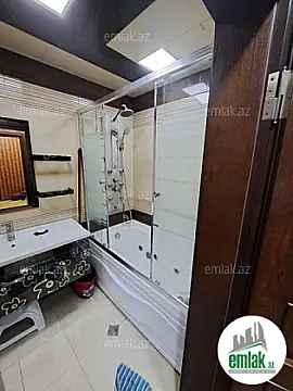 Satılır 2 otaqlı köhnə tikili 60 m²