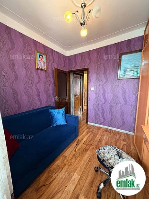 Satılır 3 otaqlı köhnə tikili 75 m²