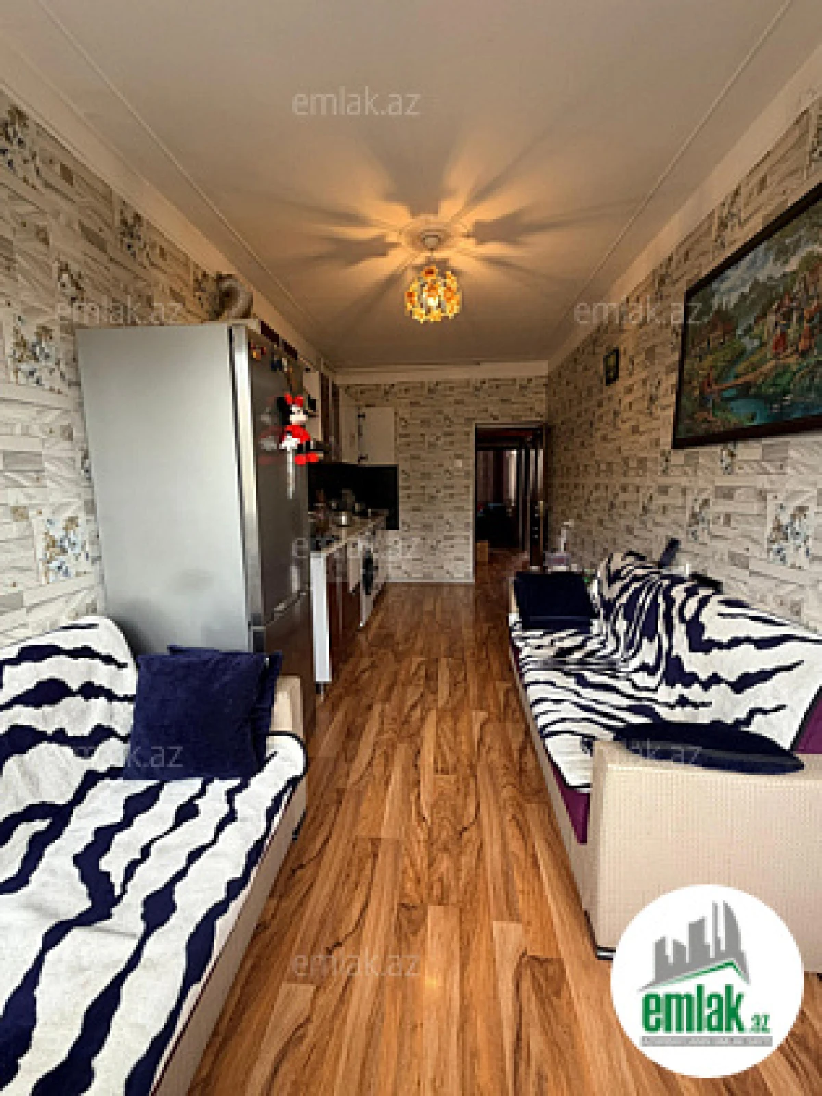 Satılır 3 otaqlı köhnə tikili 75 m²